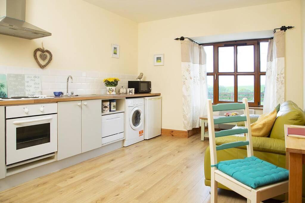 Apartment On The Wild Atlantic Way Tralee Exteriör bild